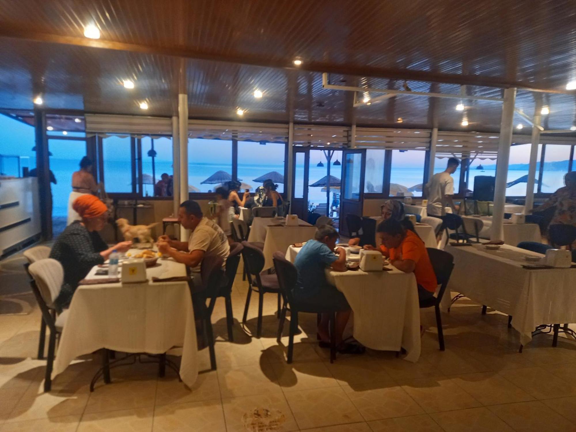 Paradise Hotel Akcay 에드레미트 외부 사진